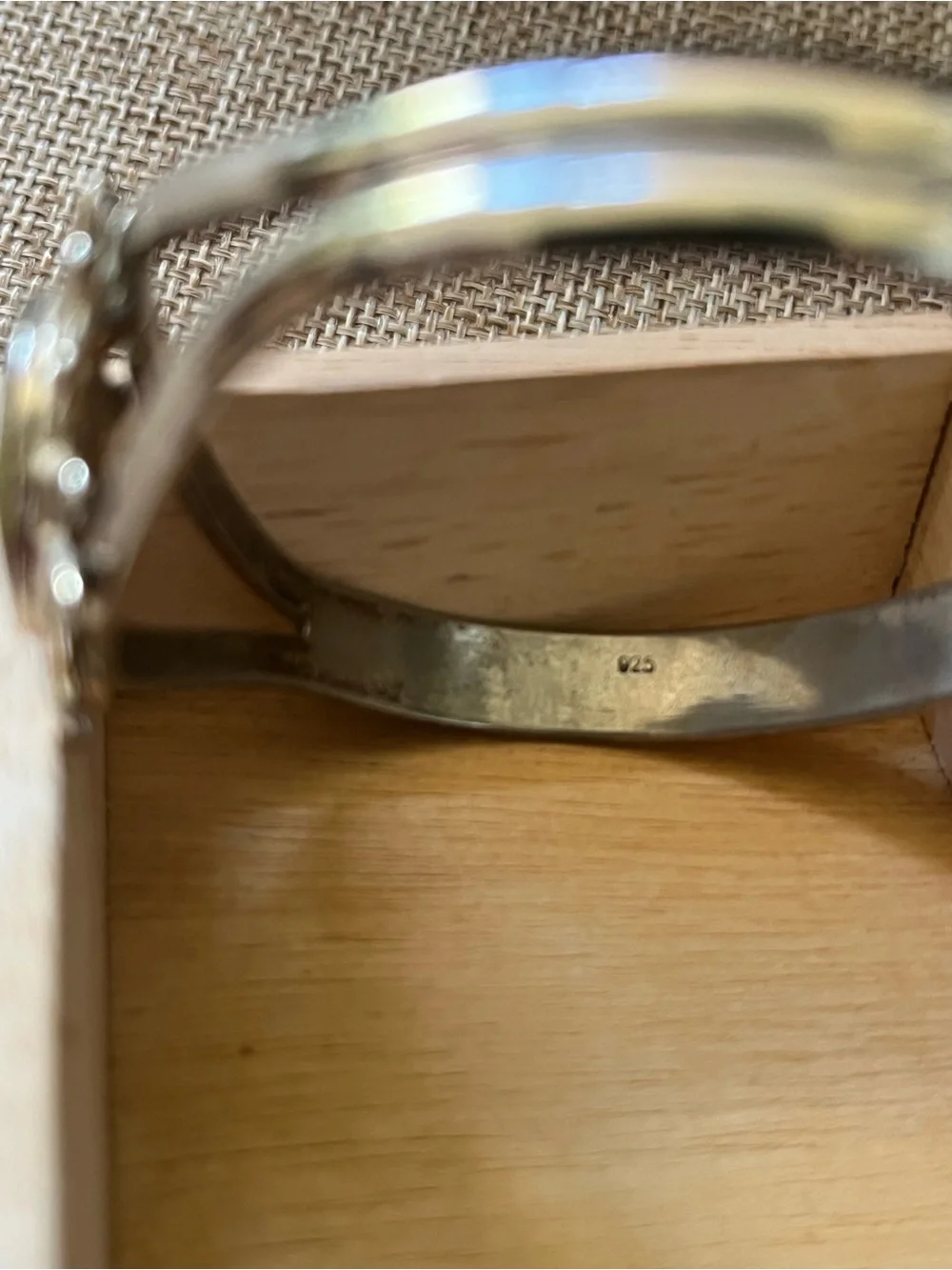 925 Sterling Silver elegant sunburst